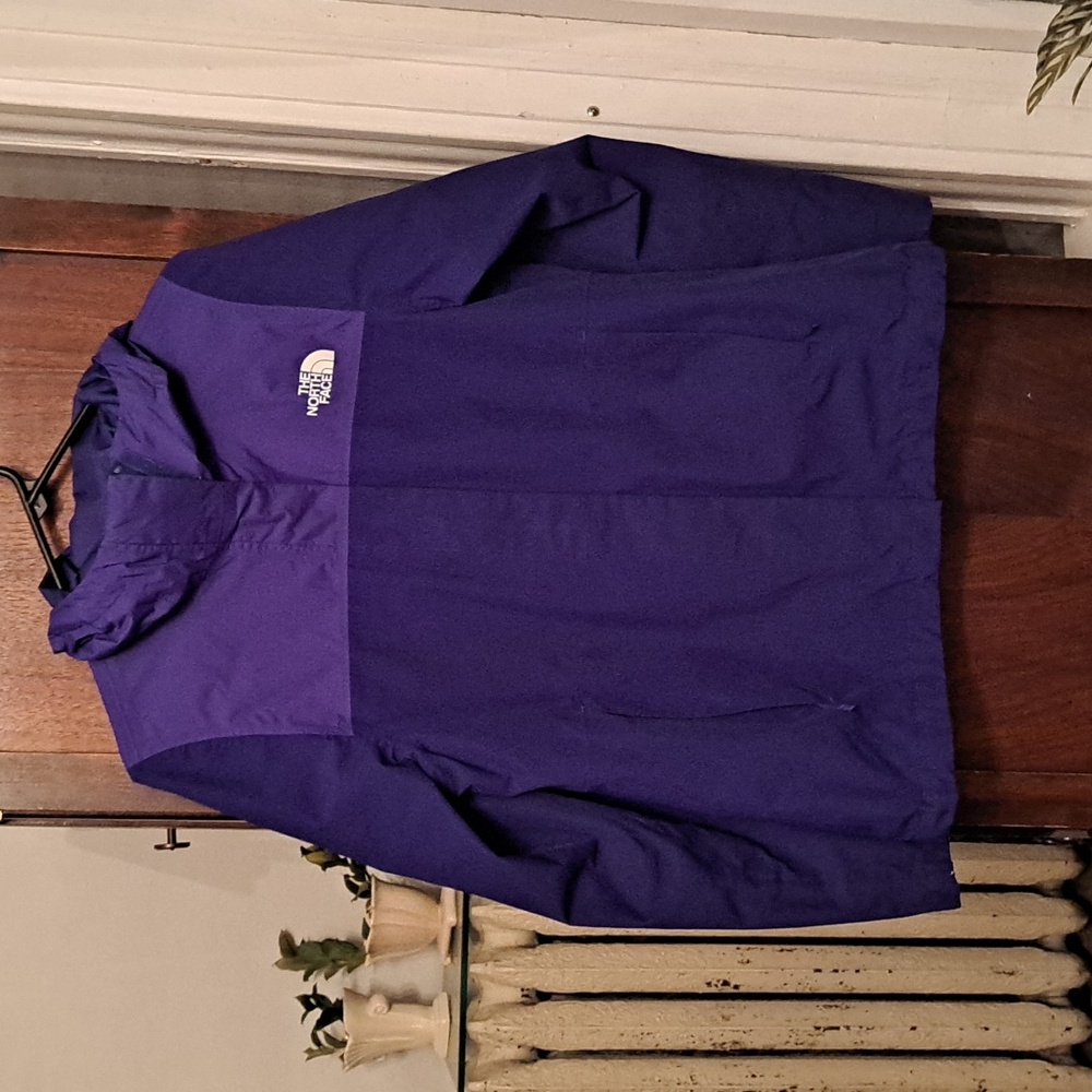 The North Face woman's size S classic two tone purple lightweight hooded jacket - Picture 1 of 5